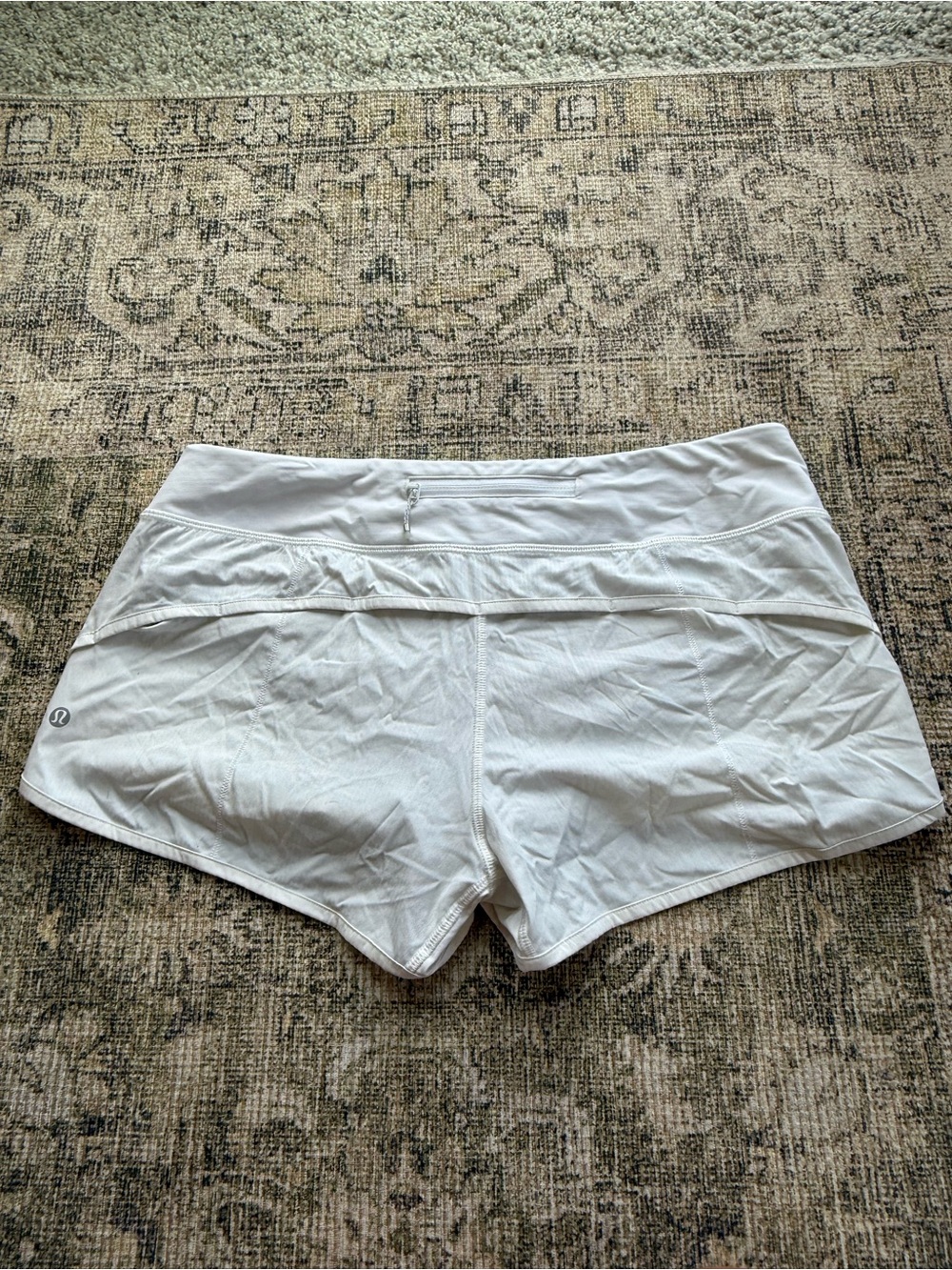 Lululemon Women's Speed Up Shorts White Size 10 Athletic Athleisure Running - Picture 6 of 8